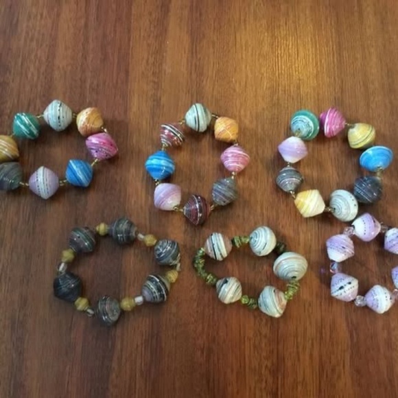 Recycled Paper Beaded Accessories Bundle - Picture 10 of 12